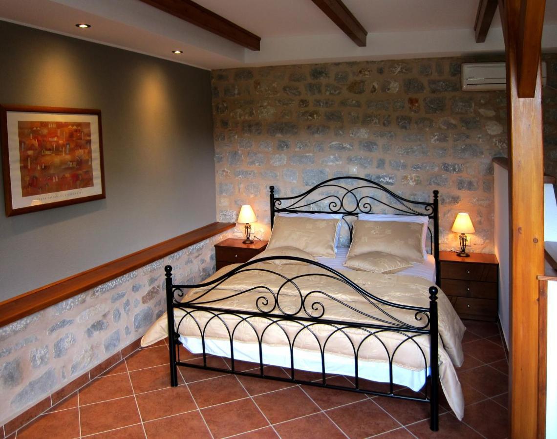 Estia Holiday Gythio Exterior foto