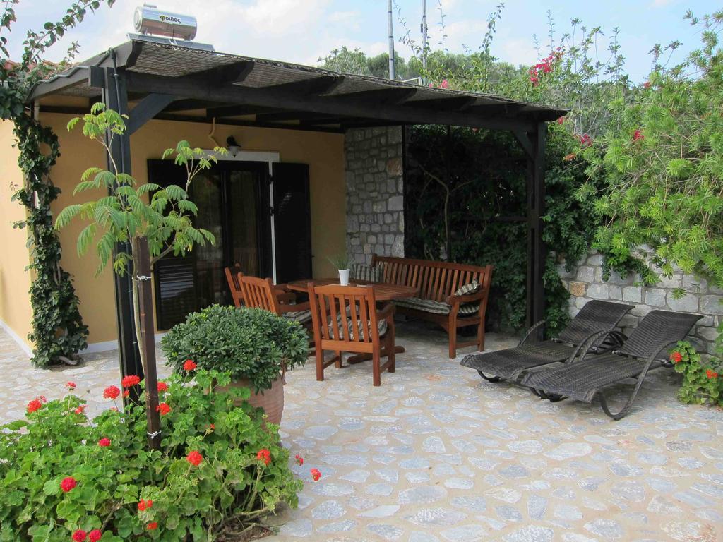 Estia Holiday Gythio Exterior foto