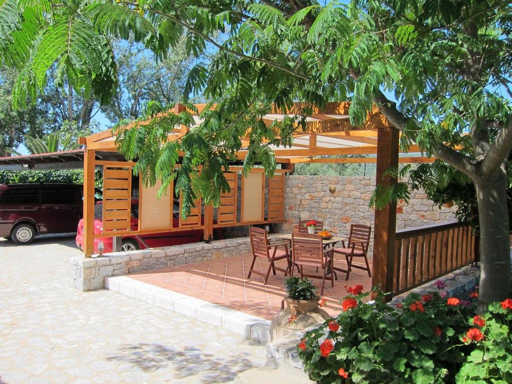 Estia Holiday Gythio Exterior foto
